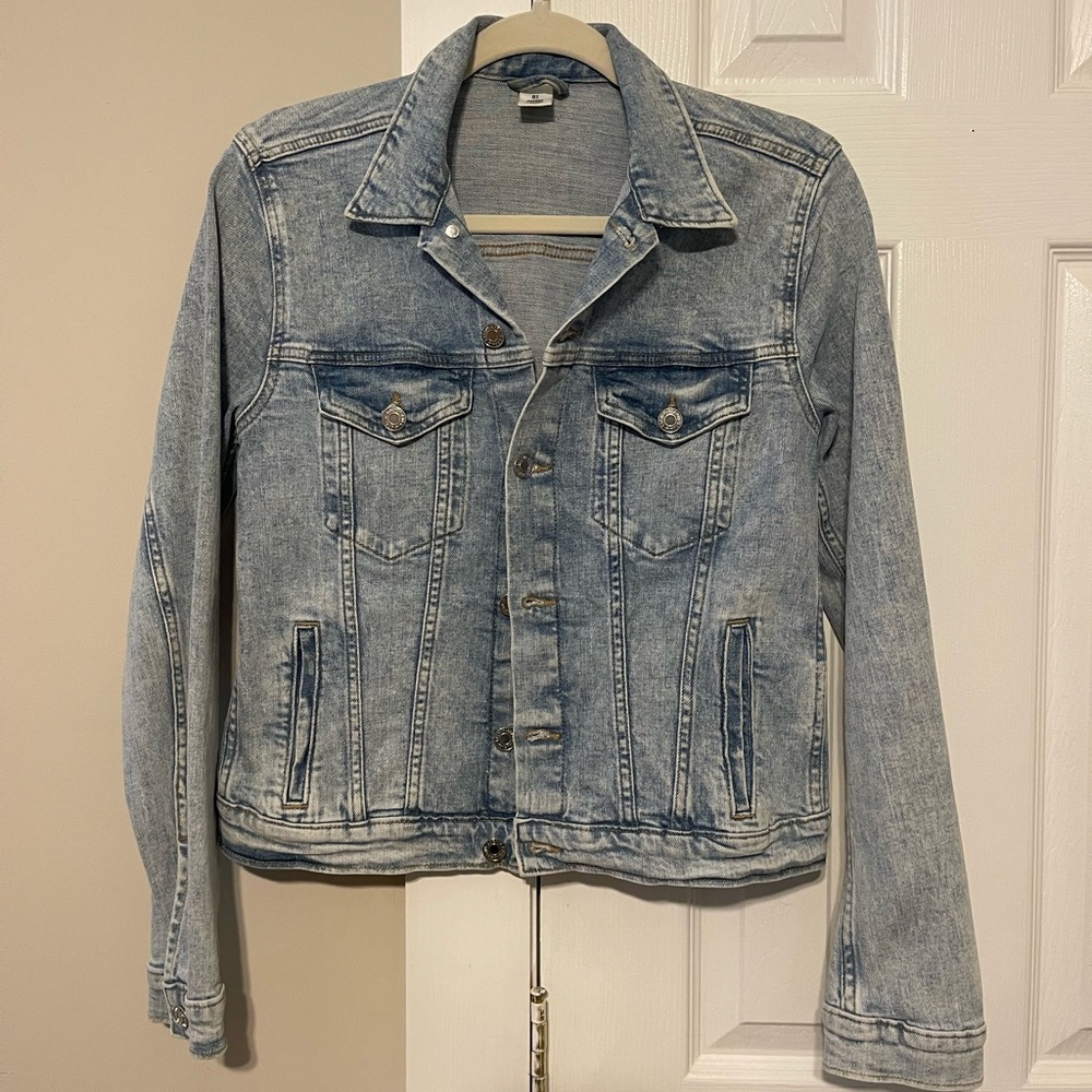 H&M vintage wash stretch denim jacket women’s Size US 8